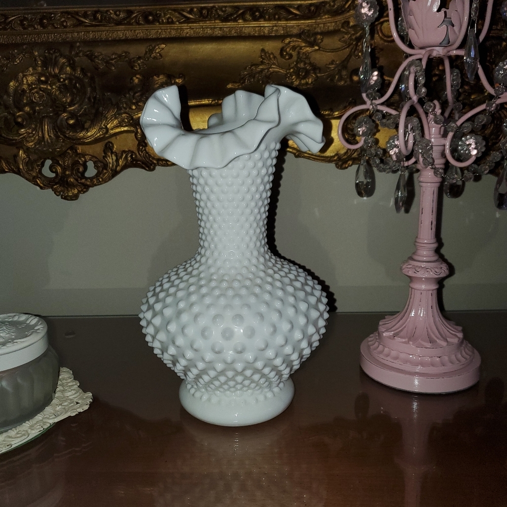 Fenton White Milk Glass Ruffle Hobnail Vase - Picture 4 of 15